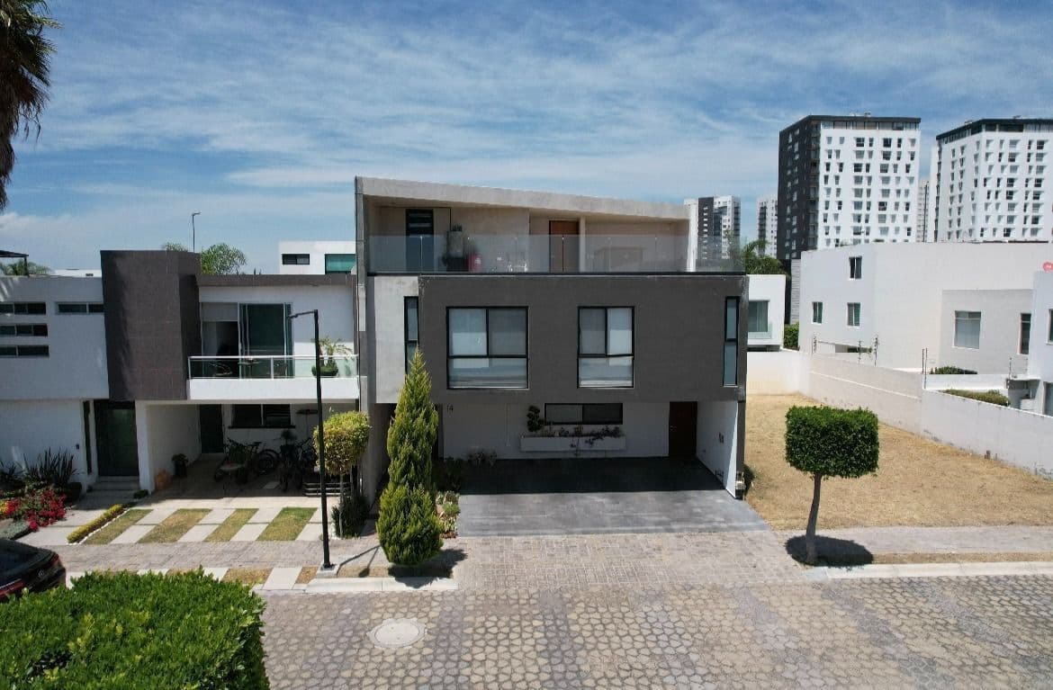 Casa en Lomas de Angelópolis II